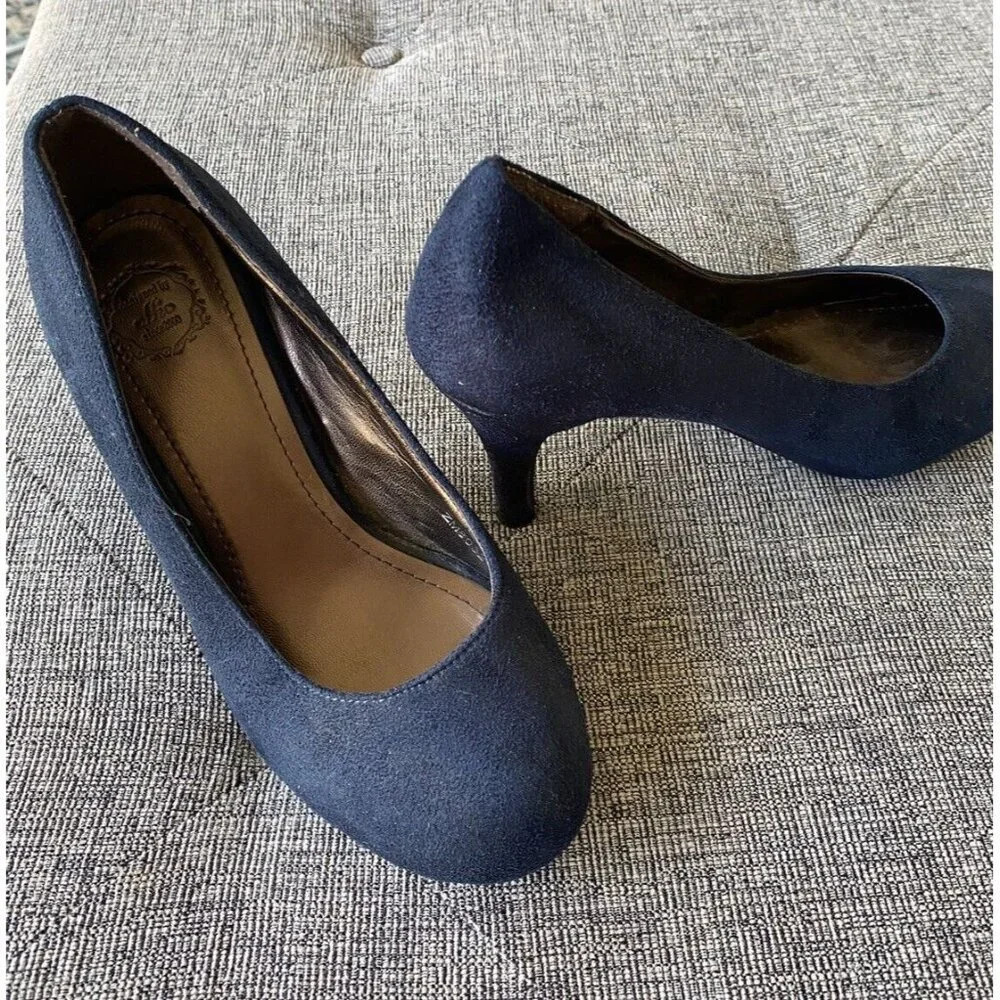 Designed By Sho Suede Round Toe Pump‎ Heel Navy Blue Size 8.5
